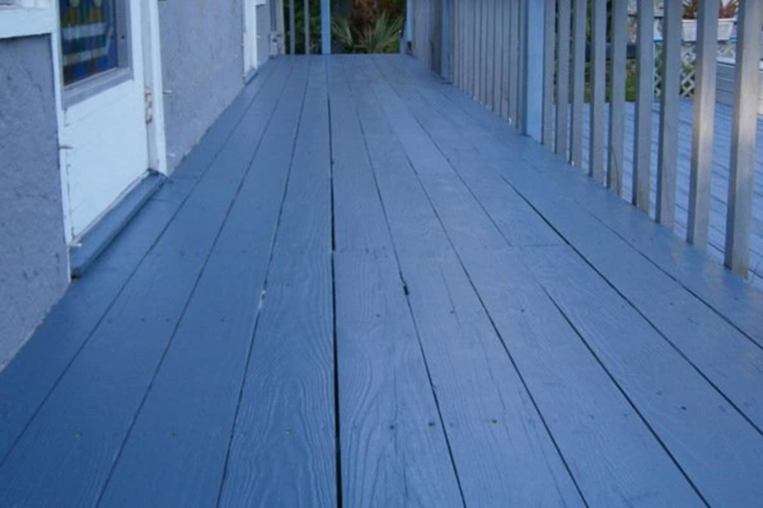 how-to-paint-an-old-wood-deck